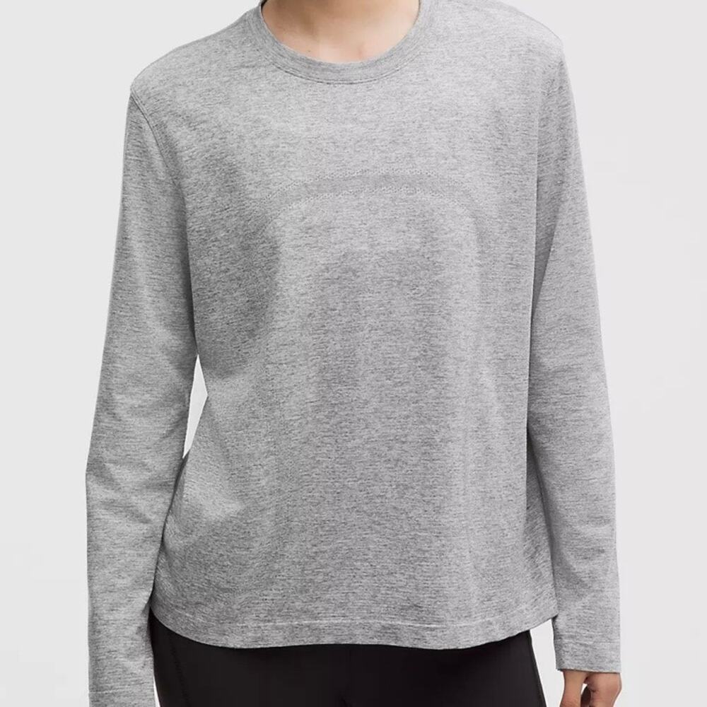 Lululemon Gray Swiftly Relaxed Long Sleeve Shirt Hip Length Size 10 Seamless